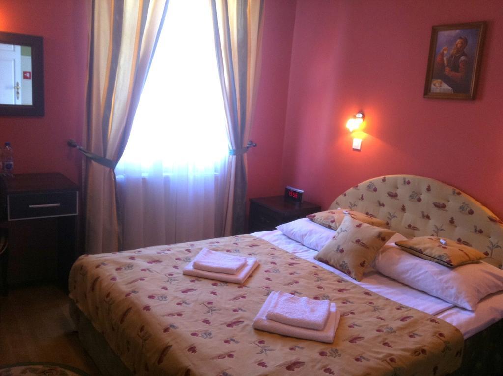 Hotel Napoleon Wroblew  Εξωτερικό φωτογραφία