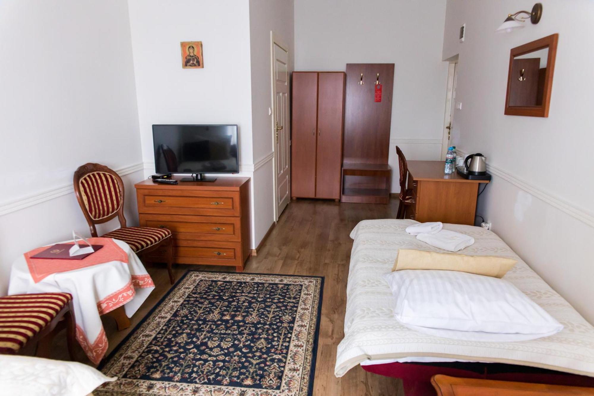 Hotel Napoleon Wroblew  Εξωτερικό φωτογραφία