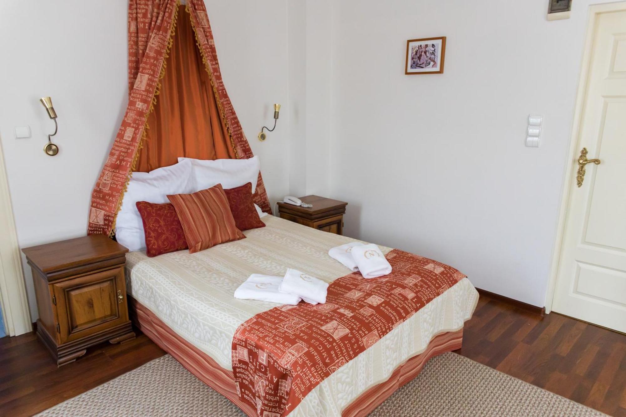Hotel Napoleon Wroblew  Εξωτερικό φωτογραφία
