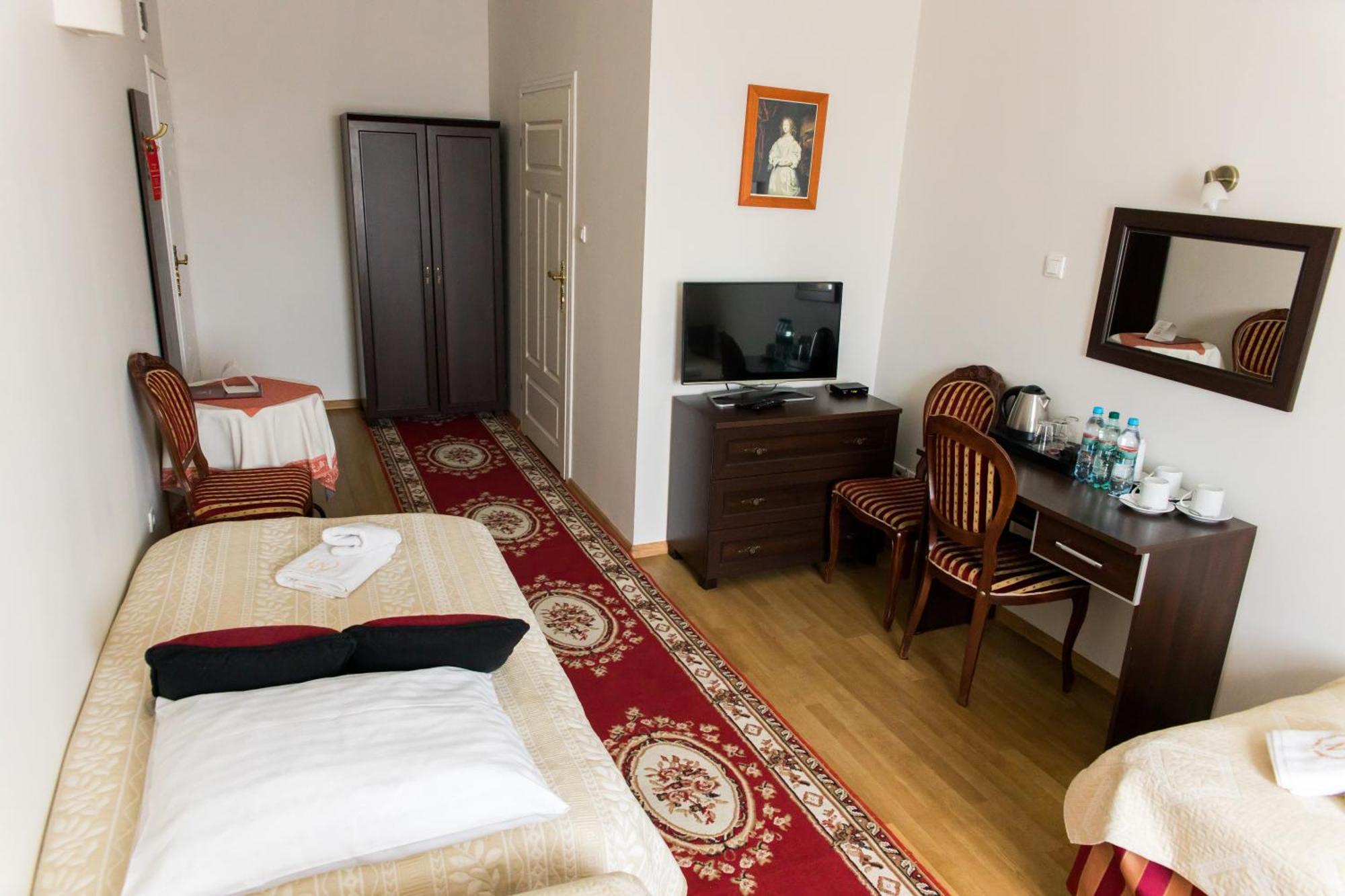 Hotel Napoleon Wroblew  Εξωτερικό φωτογραφία