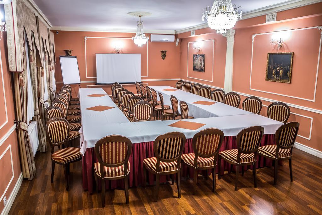 Hotel Napoleon Wroblew  Εξωτερικό φωτογραφία